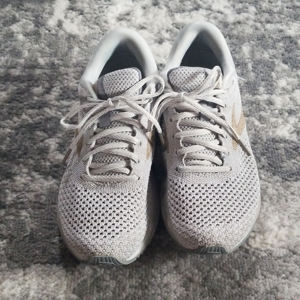 Brooks Revel 2 Gray & Gold Sparkly Shoes